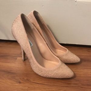 Steve Madden Rhinestoned Pump